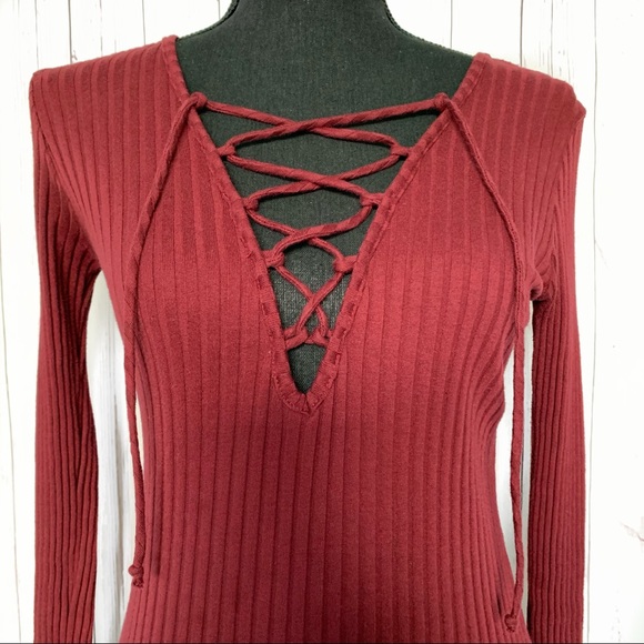 🌹 Kendall & Kylie (S) Lace Up Maroon Dress - Picture 5 of 8